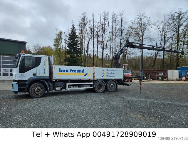 Flatbed truck IVECO AT 260S42Y 7PS Kran+FUNK Hiab 166 E-4H EEV