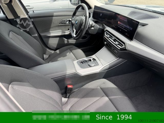 Микробус BMW 320 d xDrive Touring