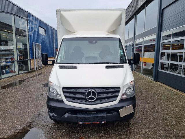 Resväska Mercedes-Benz Sprinter 513 CDI Koffer 21kub 130 pk Euro 5B GV...