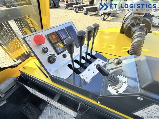 Empilhadeira multidirecional Combilift CB2500 GAS TRIPLEX 6000 FREE-LIFT
