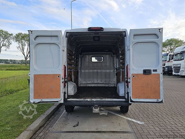 Camioneta familiar de techo alto FIAT DUCATO 2.3