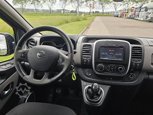 Bestelauto NISSAN NV 300 L2H1 2xZijdeur Navi!