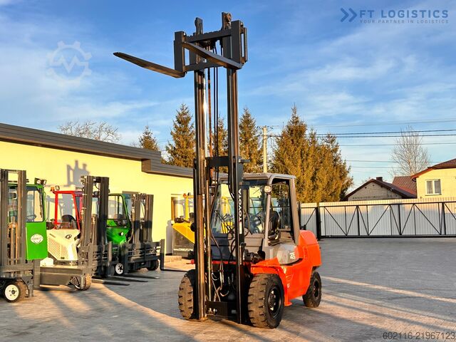 Kahveltõstuk Toyota 42-4FD40 / DIESEL / 4500KG / DUPLEX / FO