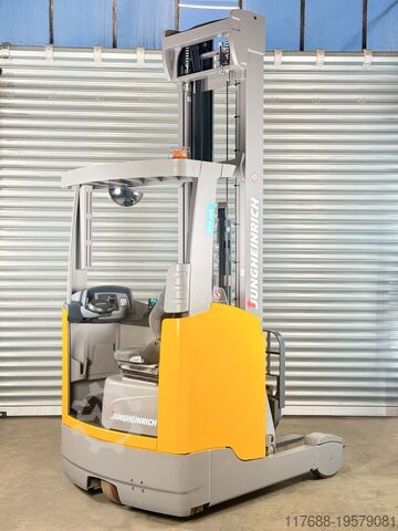 Reach trucks Jungheinrich ETV 216 - Service Neu - Batterie 79% - 8,3m Hub - Waage