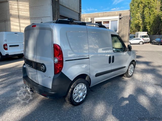 Duba panelată OPEL Combo 1,3l 70kw * Klima * 95005 km * PDC