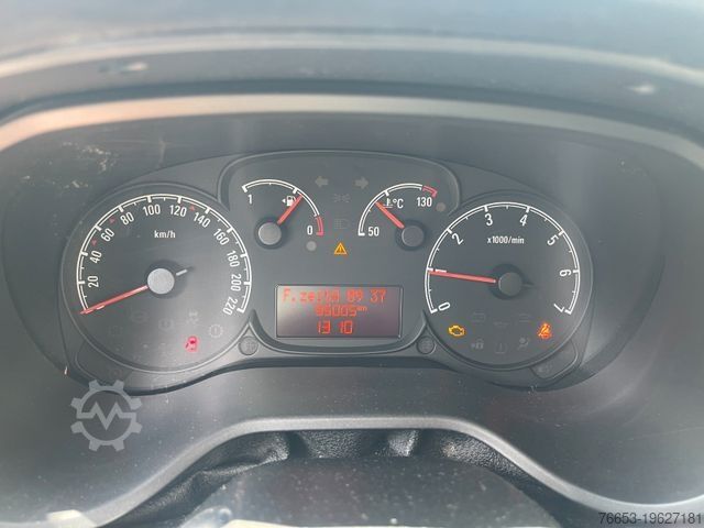 Duba panelată OPEL Combo 1,3l 70kw * Klima * 95005 km * PDC