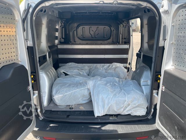 Duba panelată OPEL Combo 1,3l 70kw * Klima * 95005 km * PDC
