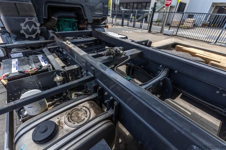 Trukkabíll VOLVO FL 290 - 21.000 KM
