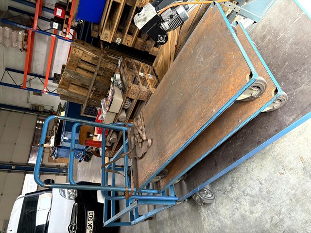  Trolley 