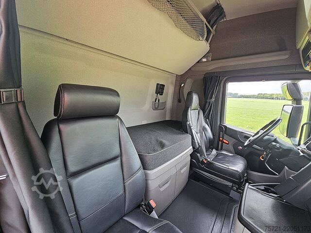 Venjulegur SZM SCANIA S590 HL,standklima,2xtank