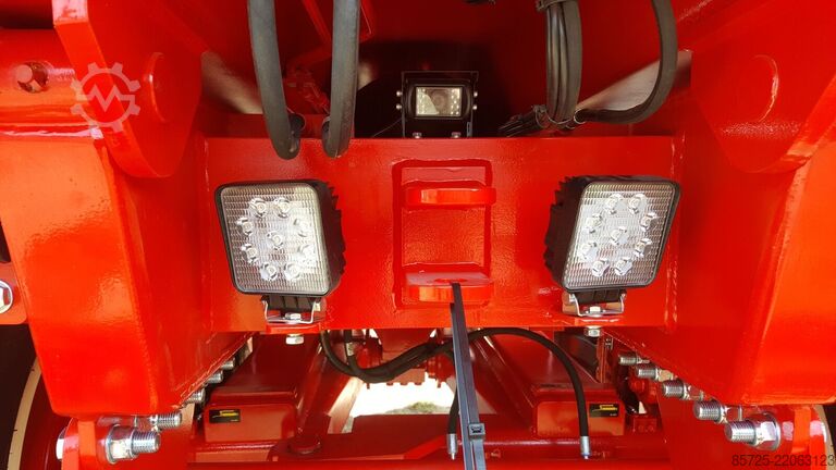 משאית אשפה Beco Maxxim 220