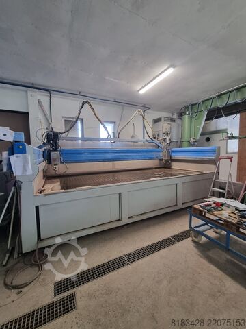 Vodní řezací stroj CMS Tecnocut IDRA 2040 (IDROLINE)