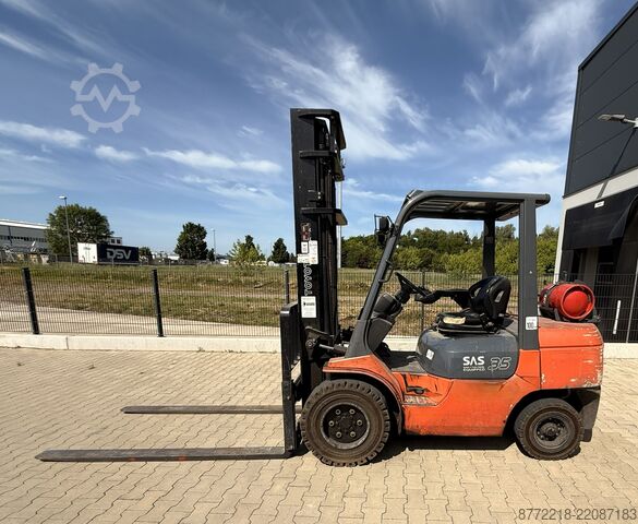 รถยก Toyota 02-7FGJF35