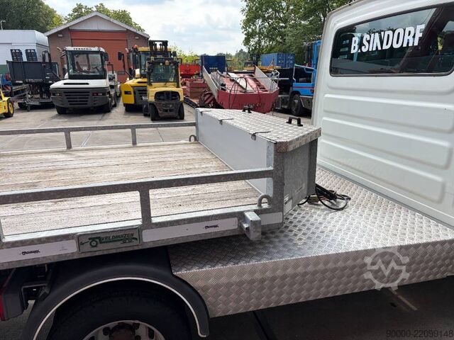 Chargeur bas Veldhuizen P33-2 Kuipdieplader heftrucks en machines