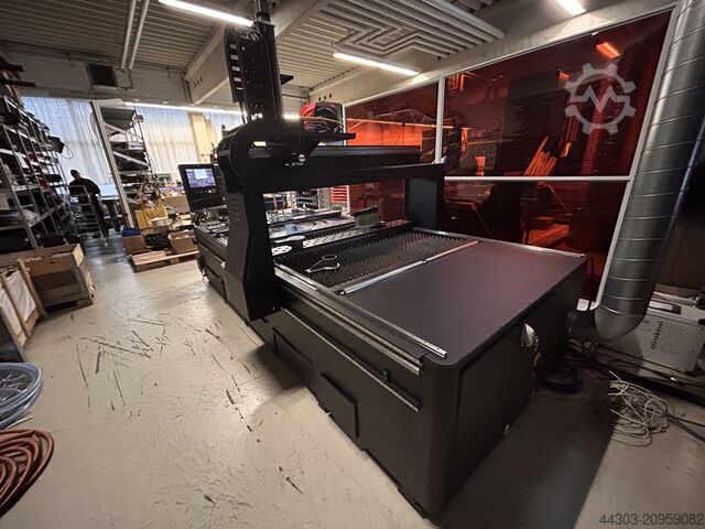 CNC Scheiss- und Schneidanlage XFlare L-1