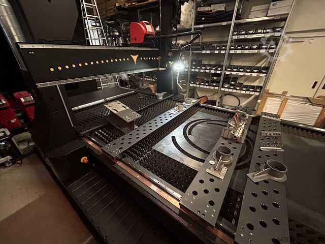 CNC Scheiss- und Schneidanlage XFlare L-1