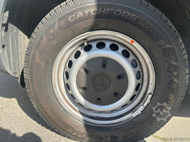 Ploščati dostavnik Mercedes-Benz Sprinter 317 CDI Kasten L2H2 Autom. MBUXNavi Kam