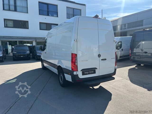 Минибус Mercedes-Benz Sprinter 317 Kasten L2H2 Autom. Kamera MBUX Navi