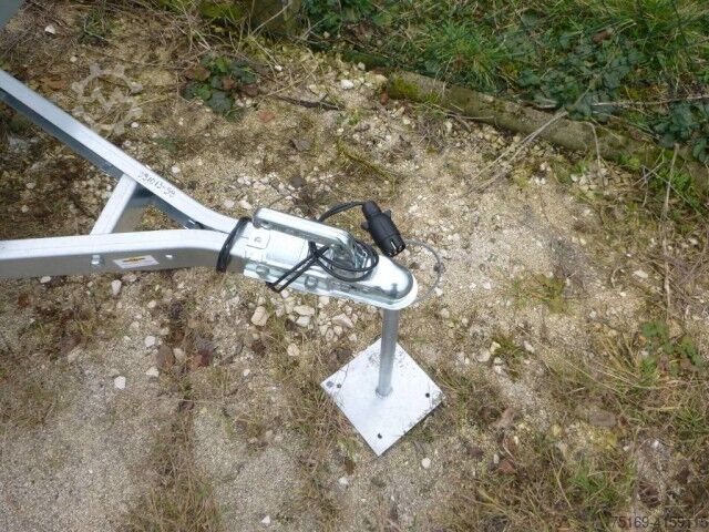 Auto prikolica Humbaur Steely Tieflader, 750 kg, 2050 x 1095 x 300 mm