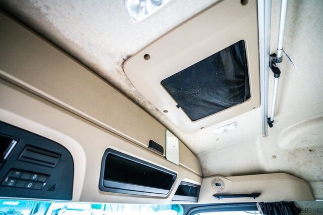 スタンダード-SZM Mercedes-Benz ACTROS 1848 LS+VOITH