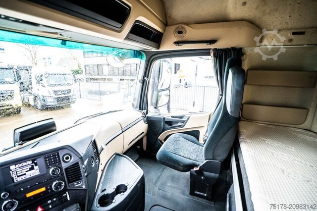 スタンダード-SZM Mercedes-Benz ACTROS 1848 LS+VOITH