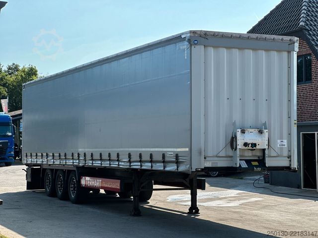 带篷布的开放式半挂车 KRONE SD Curtainsider EDSCHA CodeXL Liftachse