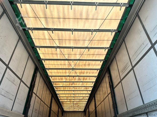 带篷布的开放式半挂车 KRONE SD Curtainsider EDSCHA CodeXL Liftachse