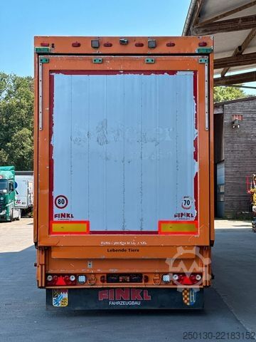Semi-remorque pour bétail Finkl SAV35 4.Stock Hubdach Lift Tränke Tridec