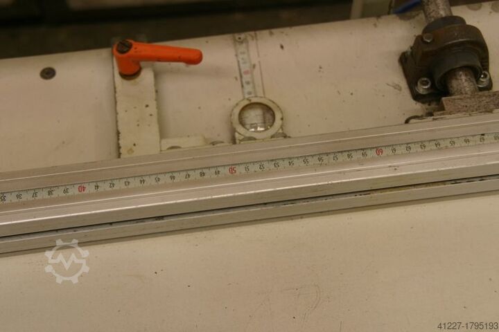 Szerelvény fúrógép Eigenbau mit Anschlägen