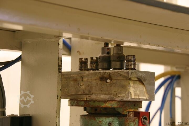 Szerelvény fúrógép Eigenbau mit Anschlägen