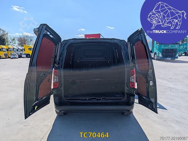 Slēgtais furgons Peugeot Partner 1.5 BlueHDi 100