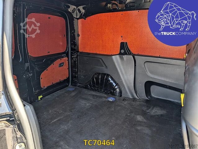 Slēgtais furgons Peugeot Partner 1.5 BlueHDi 100
