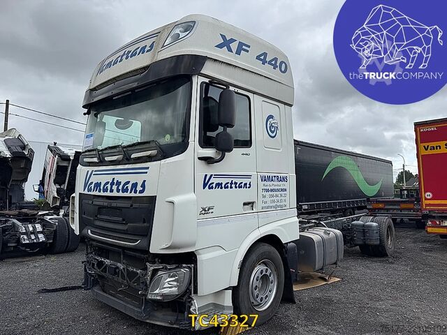Šasija ar kabīni DAF XF 440