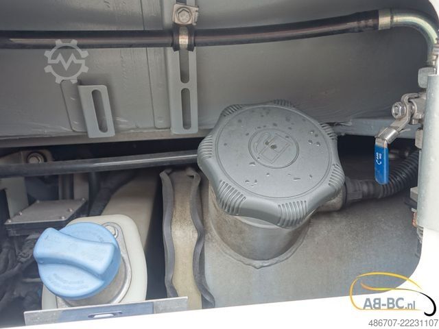ট্যুরিস্ট কোচ MERCEDES-BENZ Intouro 49 Sitze Liftbus EURO 6