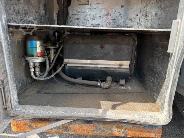 Kamion cisterne vakum MERCEDES-BENZ Atego 1624 4x2 DSU kombiline 5400 L