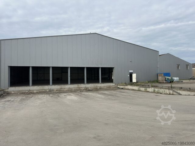 Superestructura semiterminada Hall, demountable Steel constructions 
