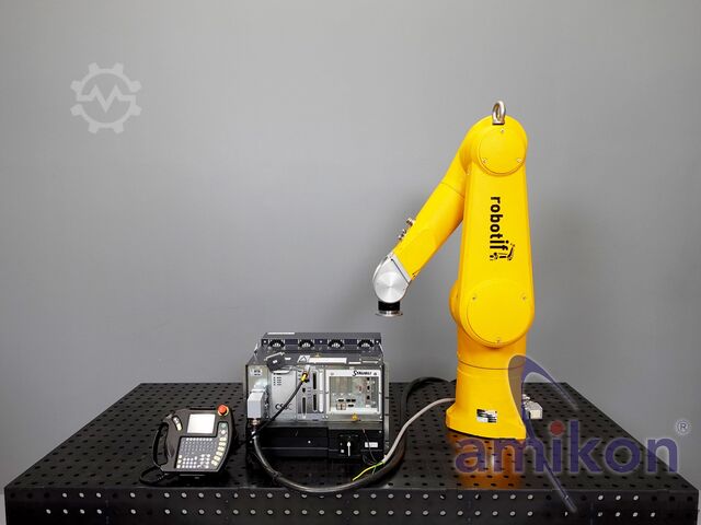 Teach-pendant-val3-6-ach Stäubli TX90L Industrieroboter + CS8C Steuerung