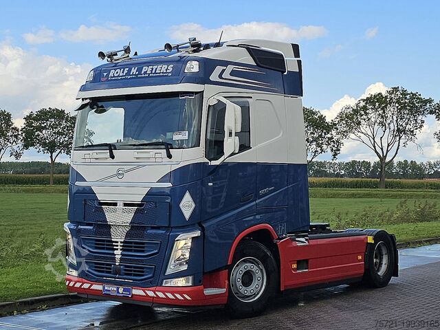 Standard-SZM VOLVO FH 500 SKIRTS 2X TANK VEB+