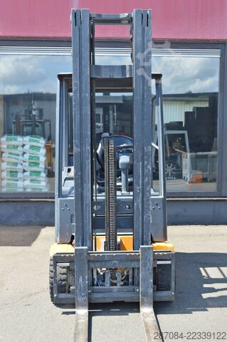 Gabelstapler Jungheinrich EFG 215