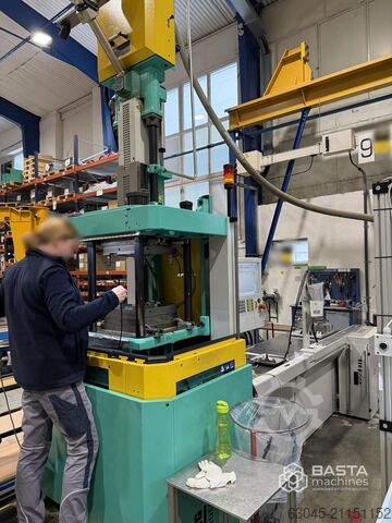 Arburg 370S 700-290U (2016) máquina universal, sólo 23.000 horas de funcionamiento Arburg 370S 700-290U