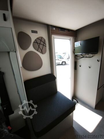 Autocaravana semi-integrada ROADFANS Tracer T 730 EL *Roadfans Edition* Hubbett