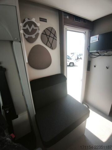 Autocaravana semi-integrada LMC LMC Tracer 730 EL  / Hubbett,Automatik, Klima