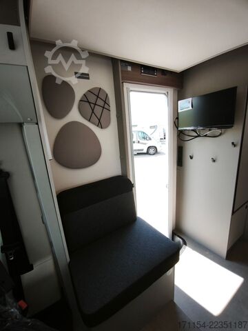 Autocaravana semi-integrada LMC LMC Tracer 730 EL  / Hubbett,Automatik, Klima