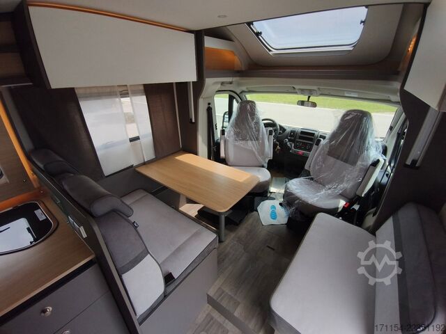 Autocaravana semi-integrada LMC Tourer lift H 730 ,Hubbett,