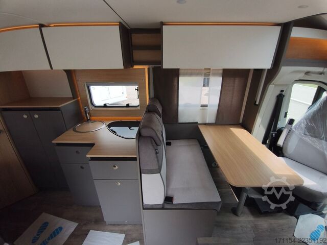 Autocaravana semi-integrada LMC Tourer lift H 730 ,Hubbett,