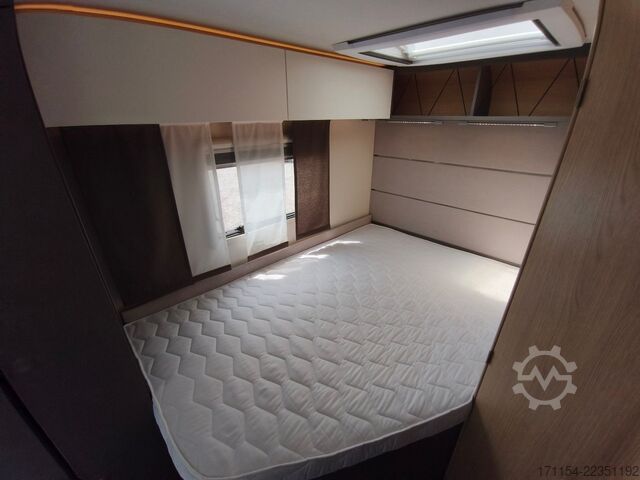 Autocaravana semi-integrada LMC Tourer lift H 730 ,Hubbett,