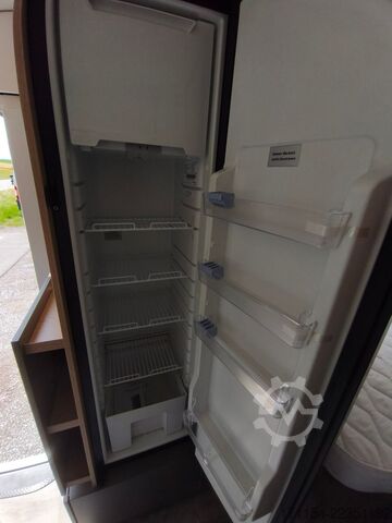 Autocaravana semi-integrada LMC Tourer lift H 730 ,Hubbett,