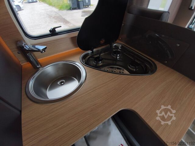Autocaravana semi-integrada LMC Tourer lift H 730 ,Hubbett,