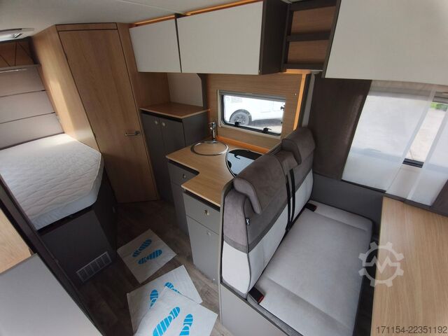 Autocaravana semi-integrada LMC Tourer lift H 730 ,Hubbett,