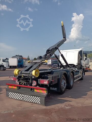 Tractor estándar DAF XF 480 6x2 Scarrabile Marrel 26ton.NUOVO